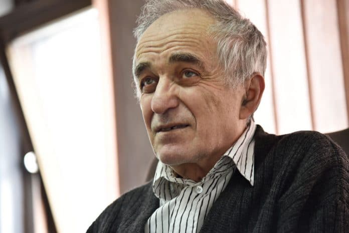 “Београдски универзитет није могао ни лаптоп да ми купи”: Најцитиранији српски математичар сада ради за Универзитет у Саудијској Арабији “Београдски универзитет није могао ни лаптоп да ми купи”: Најцитиранији српски математичар сада ради за Универзитет у Саудијској Арабији