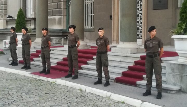 У Београду одржан још један протест „Један од пет милиона“ под будним оком белоушки (видео) У Београду одржан још један протест „Један од пет милиона“ под будним оком белоушки (видео)