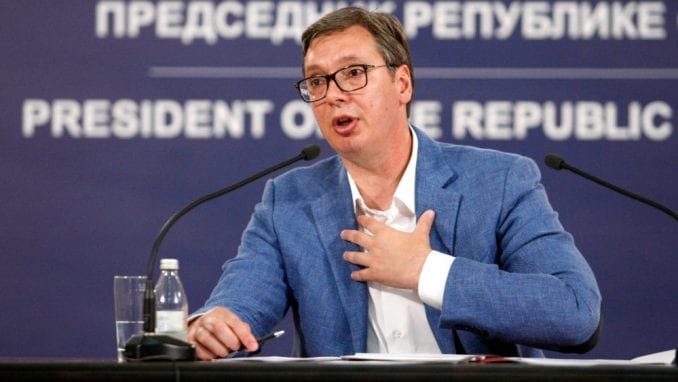 Највећи нерадник и дангуба у Србији објашњава како на локалу мора више да се ради! Највећи нерадник и дангуба у Србији објашњава како на локалу мора више да се ради!
