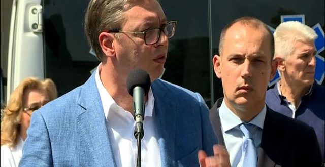 ВУЧИЋ НА ВМА: Председник примљен због кардиоваскуларних проблема 1