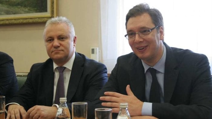 Поклонили ФИАТ-у милијарду евра народних пара и добили НИШТА! Поклонили ФИАТ-у милијарду евра народних пара и добили НИШТА!
