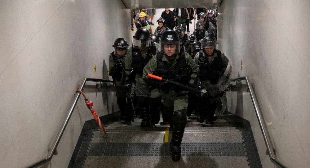 Хонгконг се приближава „црвеној линији“ преко које Пекинг неће прећи Хонгконг се приближава „црвеној линији“ преко које Пекинг неће прећи