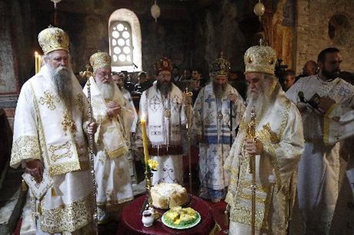 ВЛАДИKЕ ТРАЖЕ ВАНРЕДНИ САБОР Епископи СПЦ против доделе ордена Вучићу ВЛАДИKЕ ТРАЖЕ ВАНРЕДНИ САБОР Епископи СПЦ против доделе ордена Вучићу