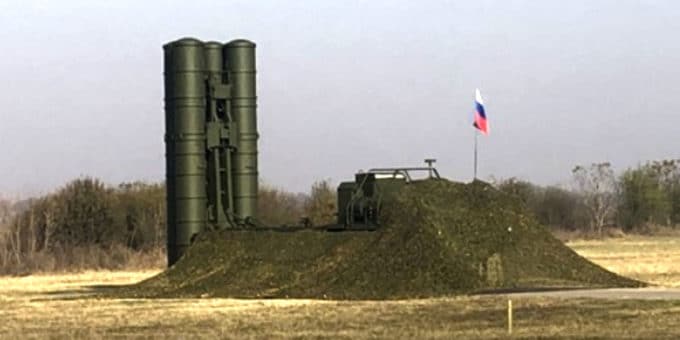 На Батајници на борбеном дежуруству системи С-400 и Панцир-С1 На Батајници на борбеном дежуруству системи С-400 и Панцир-С1