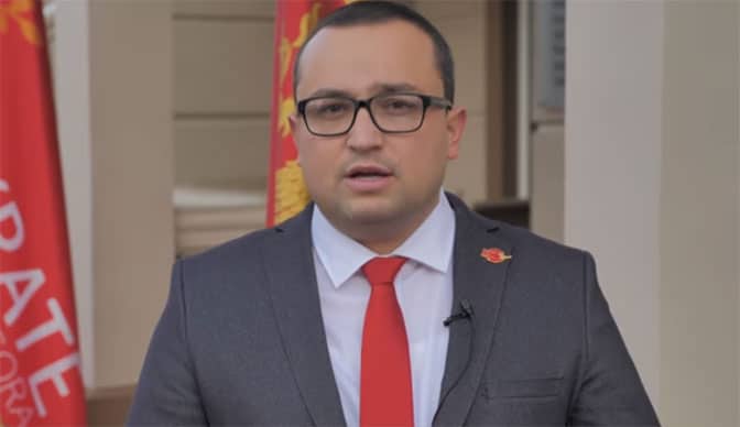Муслимани Црне Горе устали у одбрану српских православних светиња (видео) Муслимани Црне Горе устали у одбрану српских православних светиња (видео)