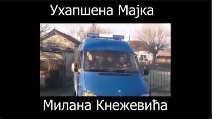 Милове НЕОУСТАШЕ ставиле лисице на руке баки од 68 година (видео) Милове НЕОУСТАШЕ ставиле лисице на руке баки од 68 година (видео)