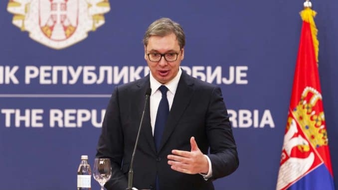 Вучић „променио плочу“ око протеста Срба у Црној Гори због огромног незадовољства напредњака Вучић „променио плочу“ око протеста Срба у Црној Гори због огромног незадовољства напредњака