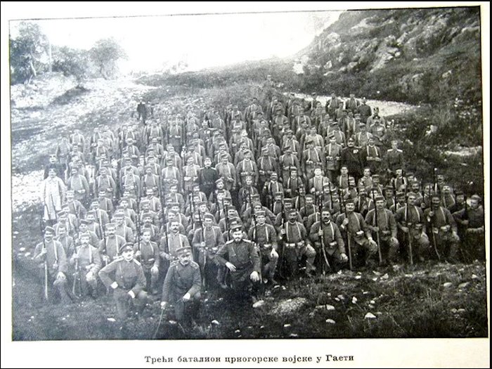 ЦРНОГОРСКИ ГАЕТАШИ: Прича о изродима – мрзе Србију, а ухлебили се у Београду ЦРНОГОРСКИ ГАЕТАШИ: Прича о изродима – мрзе Србију, а ухлебили се у Београду