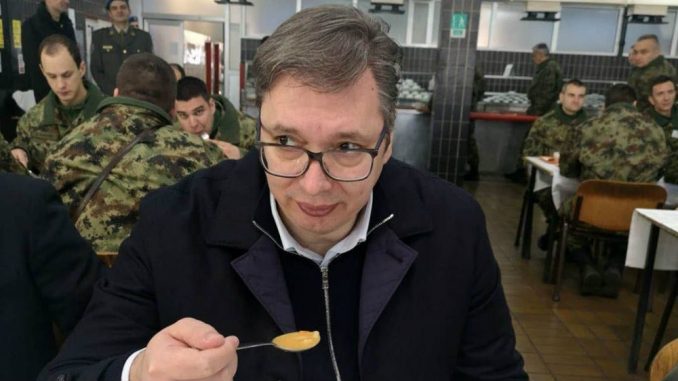 Двоје провело укупно осам месеци у затвору без судске пресуде: Притвор да не би преко Фејсбука претили председнику Двоје провело укупно осам месеци у затвору без судске пресуде: Притвор да не би преко Фејсбука претили председнику