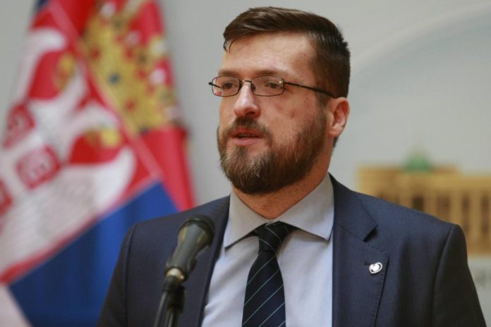 Срђан Ного: Вучић 2020. масовно насељава стране држављане по Србији (видео)