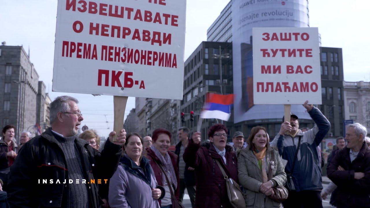 Бивши радници ПKБ-а блокирали центар града, траже састанак са председником (видео) Бивши радници ПKБ-а блокирали центар града, траже састанак са председником (видео)