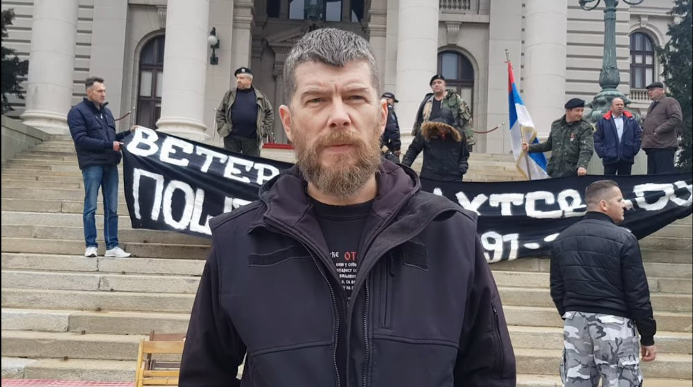 Ратни хероји испред Скупштине: Донели смо стиропор, мораћете да нас носите (фото, видео) Ратни хероји испред Скупштине: Донели смо стиропор, мораћете да нас носите (фото, видео)