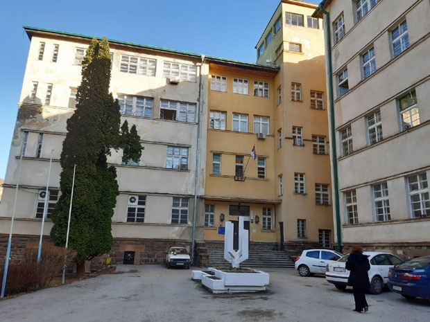 Србија: ВОЗИКАЛИ повређеног пацијента од једне до друге установе док није ПРЕМИНУО Србија: ВОЗИКАЛИ повређеног пацијента од једне до друге установе док није ПРЕМИНУО