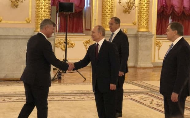 ПУТИН: Решење за Косово на основу Резолуције 1244 ПУТИН: Решење за Косово на основу Резолуције 1244
