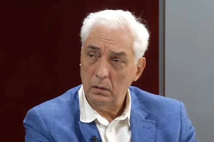 „Власт користи вирус за политичке обрачуне, Вучић покушава да у време кризе буде Бог“ „Власт користи вирус за политичке обрачуне, Вучић покушава да у време кризе буде Бог“