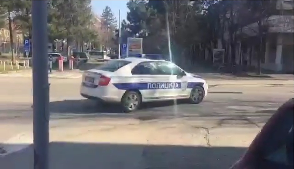 Kикинда под опсадом полиције због коронавируса (видео) Kикинда под опсадом полиције због коронавируса (видео)