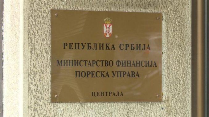 Делили сендвиче сиромашнима, Пореска их затворила због 680 динара Делили сендвиче сиромашнима, Пореска их затворила због 680 динара