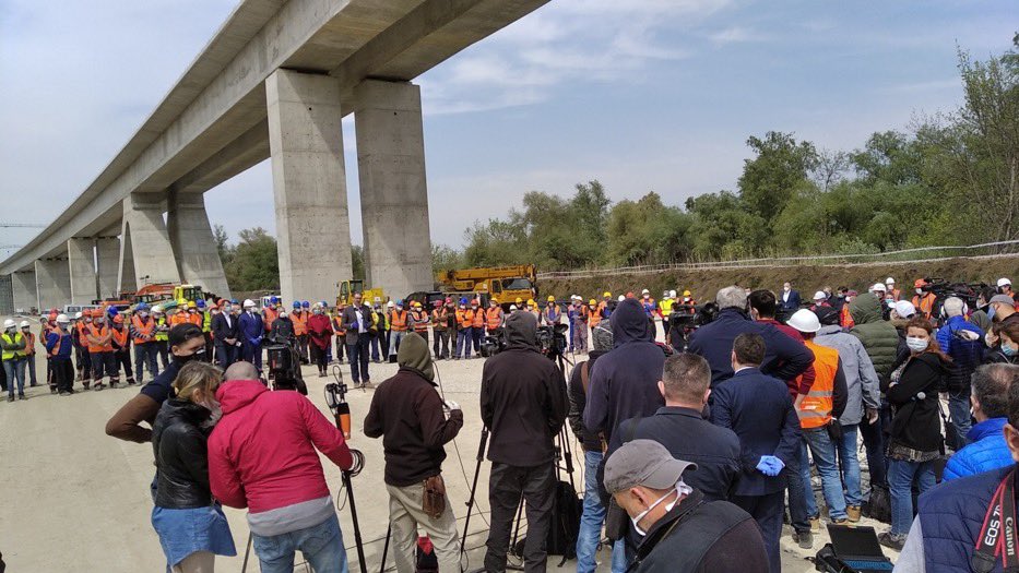 „Вучићу се жури на изборе, на јесен је у гадној ситуацији“ „Вучићу се жури на изборе, на јесен је у гадној ситуацији“