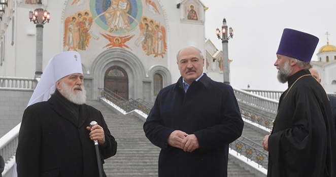Александар Лукашенко: Без обзира на коронавирус, у Белорусији неће бити затворени храмови за вернике током Васкрса Александар Лукашенко: Без обзира на коронавирус, у Белорусији неће бити затворени храмови за вернике током Васкрса