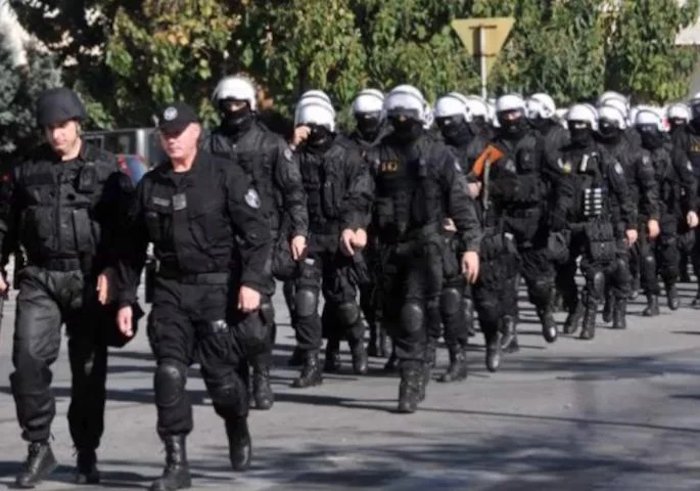 ТЕРОР МИЛОВИХ УСТАША СЕ НАСТАВЉА Приведени свештеници у Бијелом Пољу, на север упућени специјалци ТЕРОР МИЛОВИХ УСТАША СЕ НАСТАВЉА Приведени свештеници у Бијелом Пољу, на север упућени специјалци