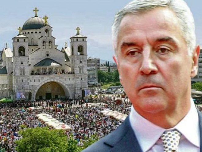 Усташо, јел то СПЦ хоће да управља оном државом коју си ти опустошио са твојом наркодилерском бандом? Усташо, јел то СПЦ хоће да управља оном државом коју си ти опустошио са твојом наркодилерском бандом?