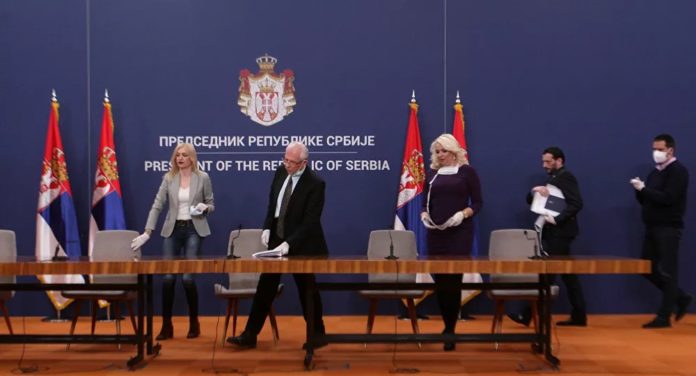 ОД СПИНА ДО НЕИСТИНЕ: “Батут” упорно крије податке о зараженима и преминулима! ОД СПИНА ДО НЕИСТИНЕ: “Батут” упорно крије податке о зараженима и преминулима!