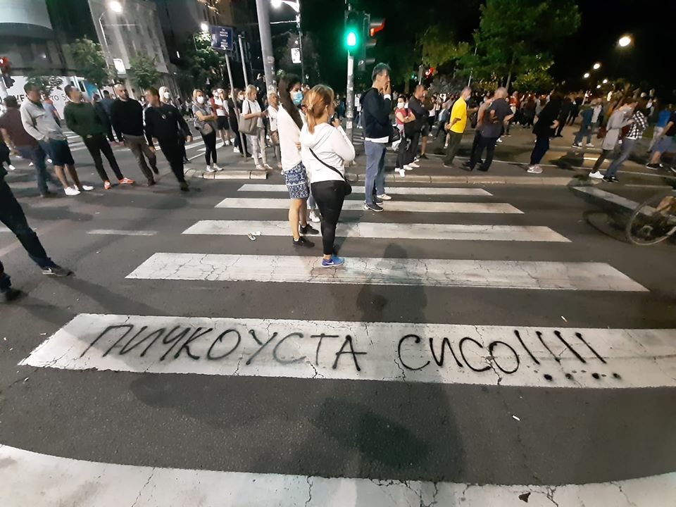 НАЛОГ КРИМИНАЛЦИМА У ПОЛИЦИЈИ Не дати људима вечерас у БГД, спремити провокаторе да изазову сукоб НАЛОГ КРИМИНАЛЦИМА У ПОЛИЦИЈИ Не дати људима вечерас у БГД, спремити провокаторе да изазову сукоб