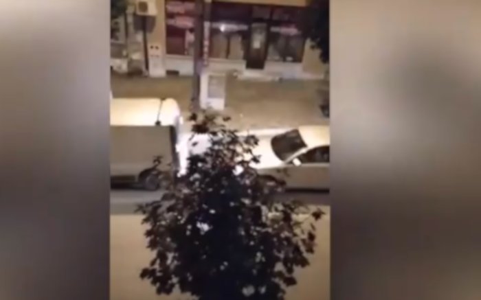 Народ широм Србије се самоорганизује и креће пут Београда да сруши Вучићев криминални режим (видео) Народ широм Србије се самоорганизује и креће пут Београда да сруши Вучићев криминални режим (видео)