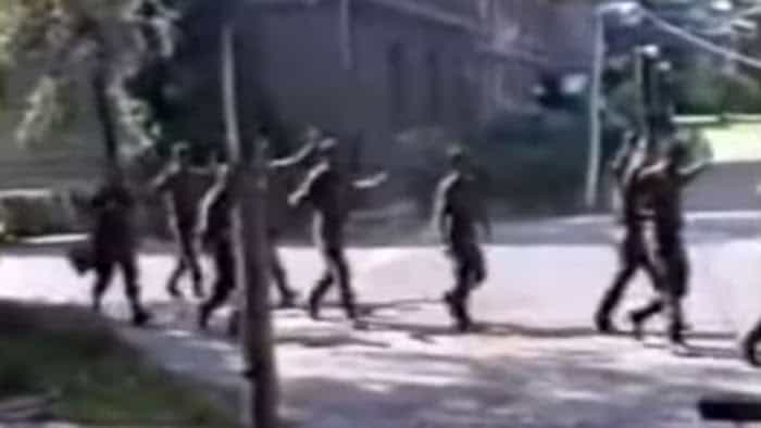 Ни после 29 година нико није одговарао за стрељање заробљених официра и војника ЈНА у Бјеловару Ни после 29 година нико није одговарао за стрељање заробљених официра и војника ЈНА у Бјеловару