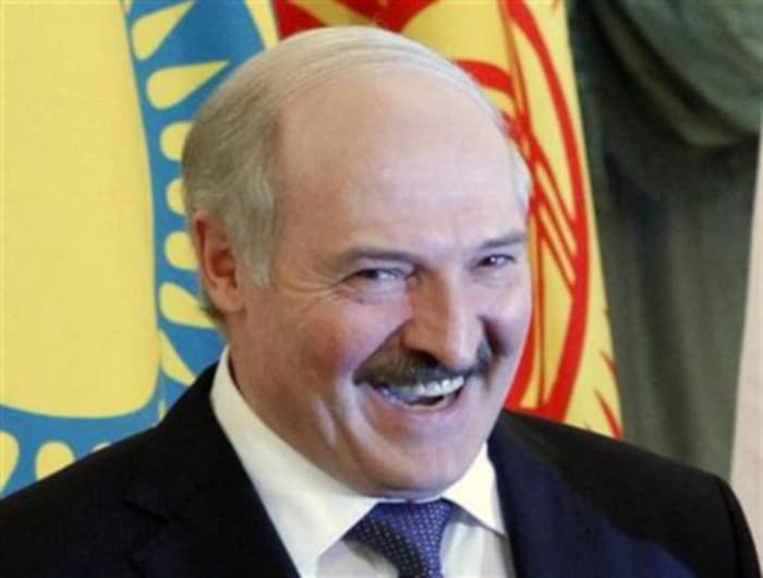 Лукашенко: Баш бих волео да посматрам како Немачка тражи да САД понове председничке изборе Лукашенко: Баш бих волео да посматрам како Немачка тражи да САД понове председничке изборе