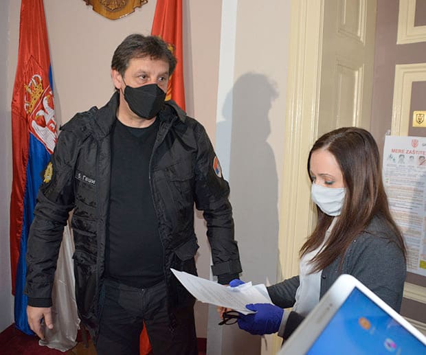 Пландемијом у Србији управљају Братислав Гашић ака керамичар и БИА Пландемијом у Србији управљају Братислав Гашић ака керамичар и БИА