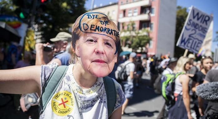 ЕУ ДЕМОКРАТИЈА! Немачка разматра забрану протеста против корона мера ЕУ ДЕМОКРАТИЈА! Немачка разматра забрану протеста против корона мера