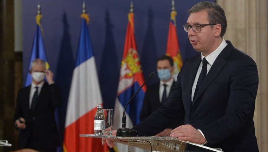 Напредни идиоти би да улупају 4.4 милијарде евра у БГД метро док је остатак Србије на граници сиромаштва! Напредни идиоти би да улупају 4.4 милијарде евра у БГД метро док је остатак Србије на граници сиромаштва!