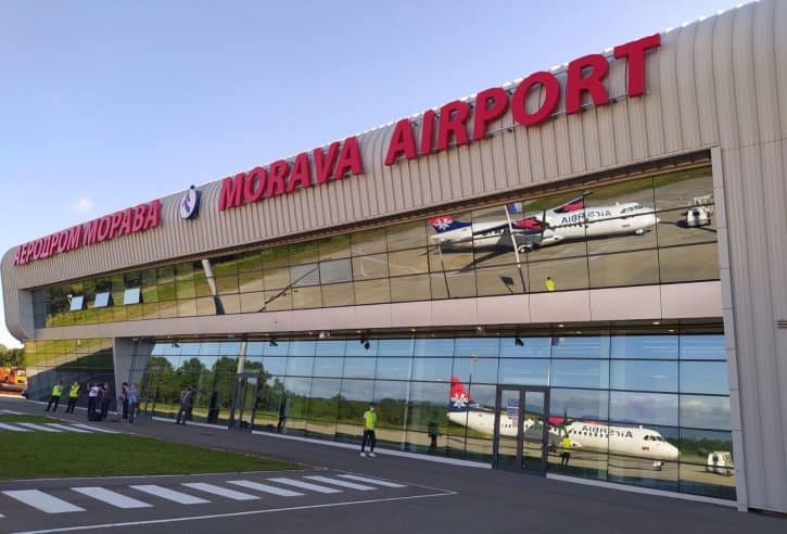 Аеродром "Морава" у Краљеву је пројекат у који је уложено стотине милиона евра, а који ничему не служи Аеродром "Морава" у Краљеву је пројекат у који је уложено стотине милиона евра, а који ничему не служи