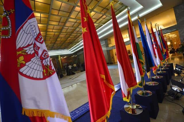 Дојче веле: Србија у змајевом гнезду Дојче веле: Србија у змајевом гнезду