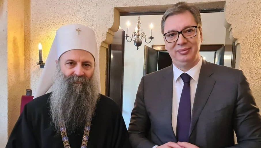 АНАКСИОС (ἀνάξιος ) ПАПОЉУБАЦ! Саборно те изабрала Крцунова полиција и Срби те никада неће прихватити за легитимног патријарха!