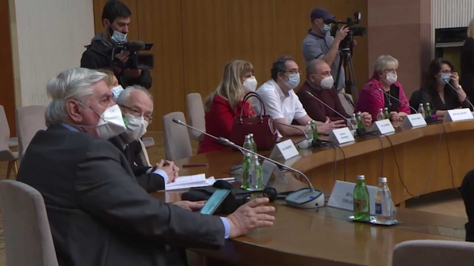 МЕДИЦИНСКИ ДЕО КРИЗНОГ ШТАБА ТРАЖИО ПОЛИЦИЈСКИ ЧАС: Коначна одлука пада за два дана