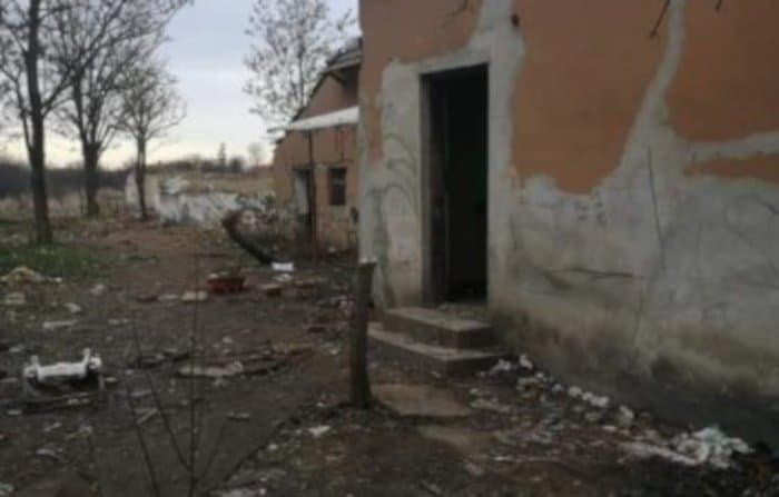ОЧАЈНИ МЕШТАНИ ВОЈВОЂАНСКИХ СЕЛА: „Био сам на коленима и молио за помоћ, али сада ћемо се сами бранити“ (видео) ОЧАЈНИ МЕШТАНИ ВОЈВОЂАНСКИХ СЕЛА: „Био сам на коленима и молио за помоћ, али сада ћемо се сами бранити“ (видео)