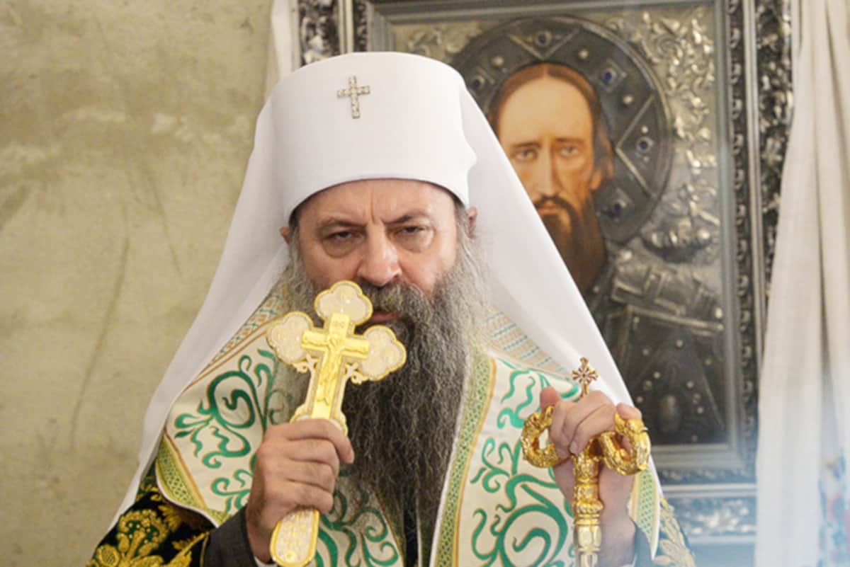 После посете Хрватима, разумевања за Содому и Гомору и сусрета са папским прелатом ПАПОЉУБАЦ се коначно сетио и Пећке патријаршије После посете Хрватима, разумевања за Содому и Гомору и сусрета са папским прелатом ПАПОЉУБАЦ се коначно сетио и Пећке патријаршије
