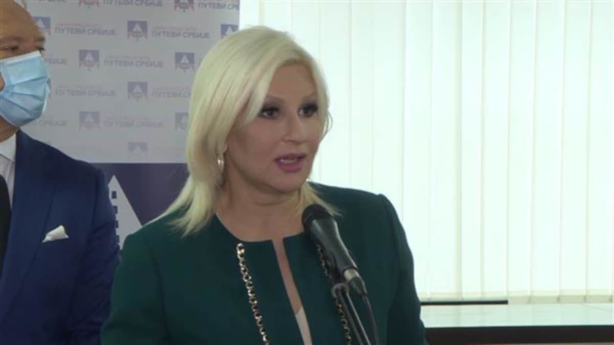 Нећеш ти Михајловићка нити било ко други икада угасити једну једину термоелектрану у Србији! Нећеш ти Михајловићка нити било ко други икада угасити једну једину термоелектрану у Србији!