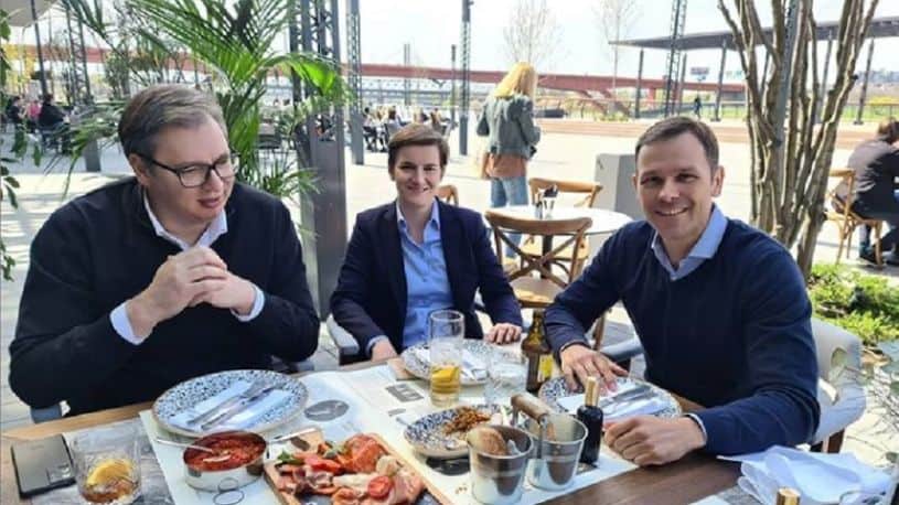 НАПРЕДНИ НАРКО ФАШИСТИ истрајни у масовној дискриминацији грађана Републике Србије! НАПРЕДНИ НАРКО ФАШИСТИ истрајни у масовној дискриминацији грађана Републике Србије!