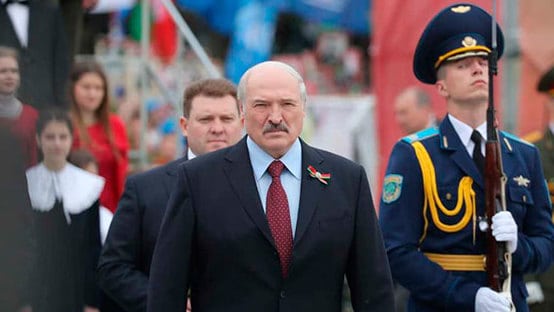 Лукашенко Западу: Зауставите се, ризикујете нови светски рат! Лукашенко Западу: Зауставите се, ризикујете нови светски рат!