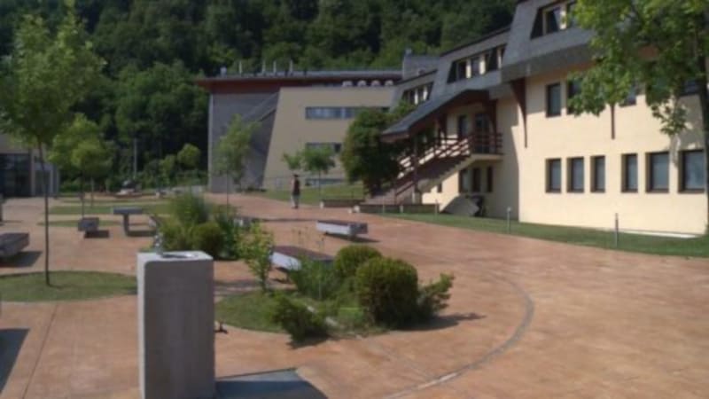 Хоћете ли саслушати Сороша, он те педофиле у Петници финансира већ деценију и кусур?! Хоћете ли саслушати Сороша, он те педофиле у Петници финансира већ деценију и кусур?!