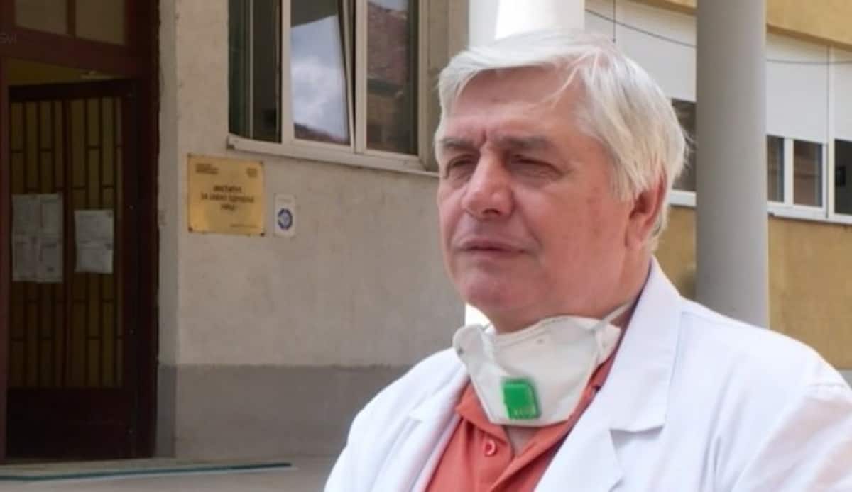 Тиодоровић: Сви ћемо за 6, 8 или 12 месеци морати да примимо трећу дозу вакцине Тиодоровић: Сви ћемо за 6, 8 или 12 месеци морати да примимо трећу дозу вакцине