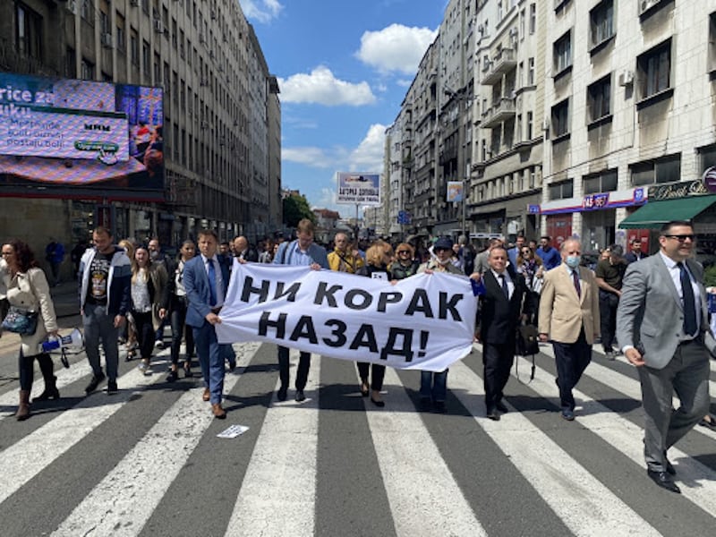 Адвокати данас излазе на улицу да се суоче са судијама Врховног суда Адвокати данас излазе на улицу да се суоче са судијама Врховног суда