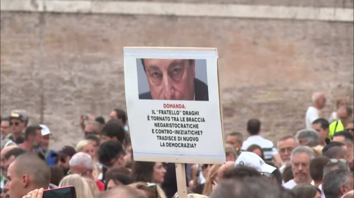 Италија: Масовни протести у око 80 италијанских градова против увођења обавезне санитарне ковид пропуснице (фото, видео)