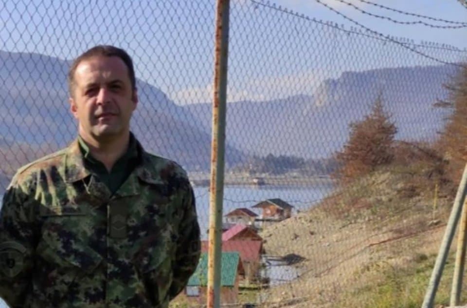 Водник Дејан Стојковић погинуо како би војна вежба на Пештеру испала лепо на слици Водник Дејан Стојковић погинуо како би војна вежба на Пештеру испала лепо на слици