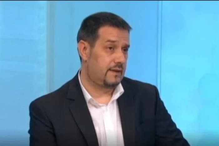 Др Радмило Јанковић: Обавезна вакцина за све у здравству, школству, маркетима, превозу… Др Радмило Јанковић: Обавезна вакцина за све у здравству, школству, маркетима, превозу…