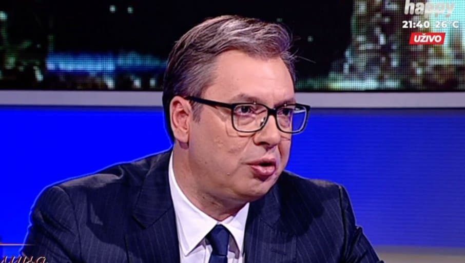 Ти Вучићу имаш смелости било коме да спочитаваш цензуру!? Море марш бре болеснику један! Ти Вучићу имаш смелости било коме да спочитаваш цензуру!? Море марш бре болеснику један!