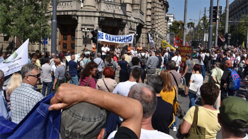 Београд: Други дан протеста просветара због броја ученика у одељењу и платних разреда Београд: Други дан протеста просветара због броја ученика у одељењу и платних разреда
